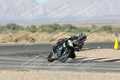 media/Nov-02-2025-CVMA (Sun) [[337aff29ab]]/Race 11-Amateur Supersport Open/